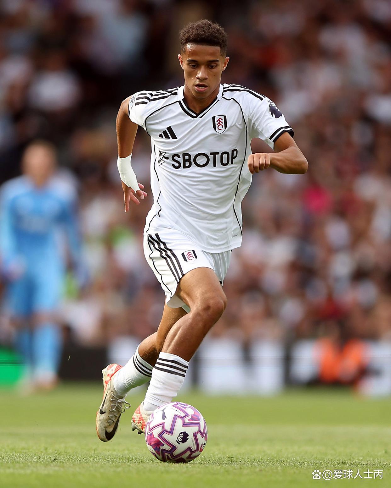 关于西甲转会期再迎强敌，达拉斯独行侠门线救险，主帅态度——压力陡增，球探报告显示潜力的信息-开云体育官方