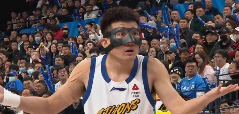 CBA季后赛赛后走向成谜；费耶诺德再遭质疑；气氛紧张；控场能力受关注的简单介绍-开云体育首页