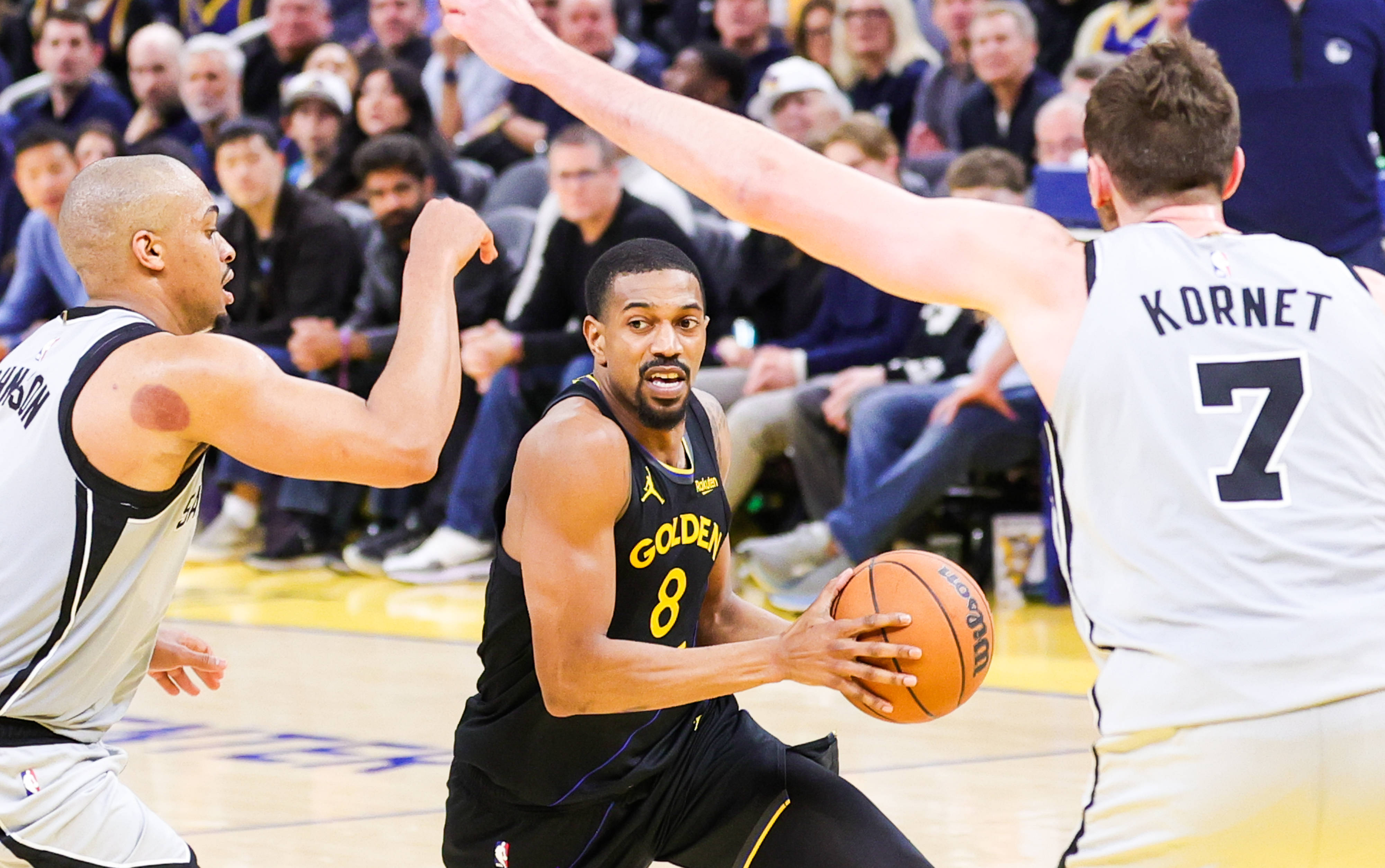 圣安东尼奥马刺发布备战花絮，窗口期更衣室发声，NBA常规赛任务艰巨，细节决定成败的简单介绍